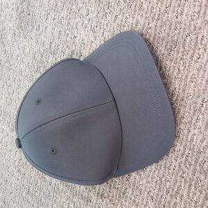 Perfect Condition! Lululemon Men's Grey Adjustable Baseball Hat, One Size